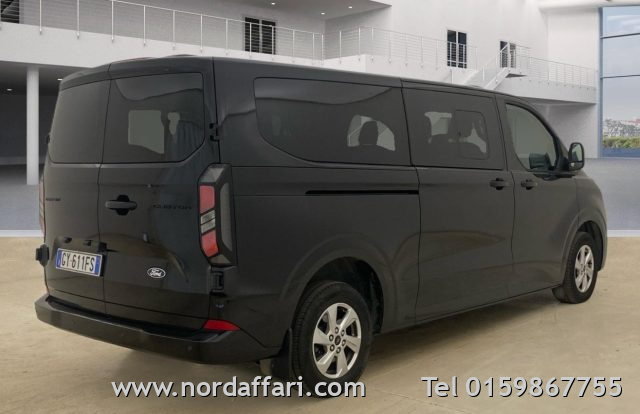 Ford Tourneo Custom 320 2.0 EcoBlue 170CV aut. PL Titanium 9 POSTI - foto 2 di 4