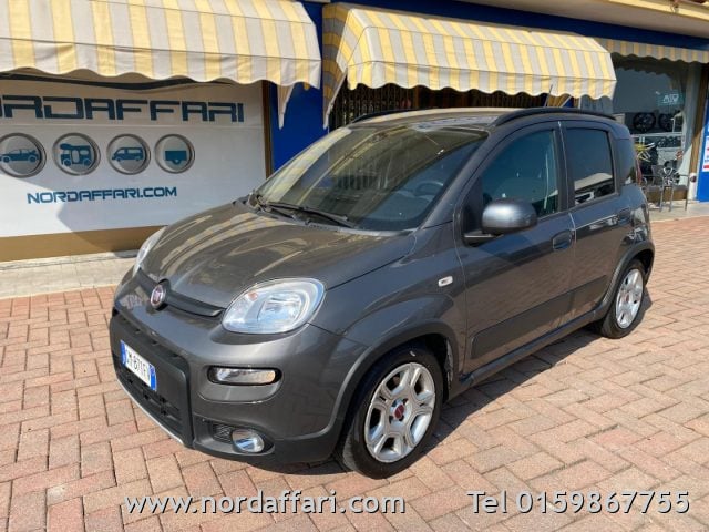 Fiat Panda 1.0 FireFly S&S Hybrid City Life - foto 2 di 4