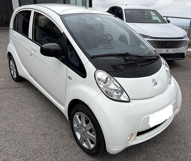 Peugeot iOn Active - foto 2 di 4