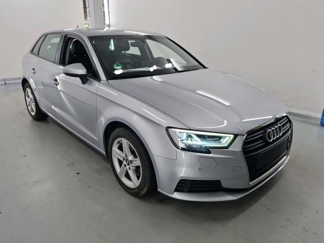 Audi A3 SPB 30 TDI - foto 2 di 4