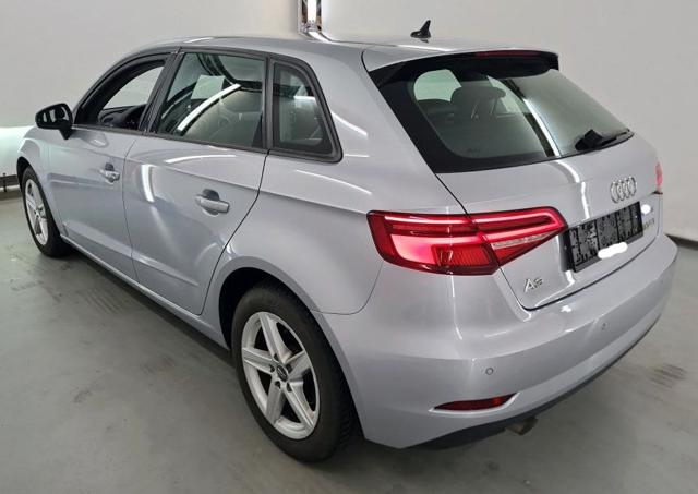 Audi A3 SPB 30 TDI - foto 3 di 4