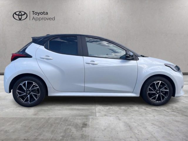 Toyota Yaris 1.5 Hybrid 5 porte Style - foto 4 di 4