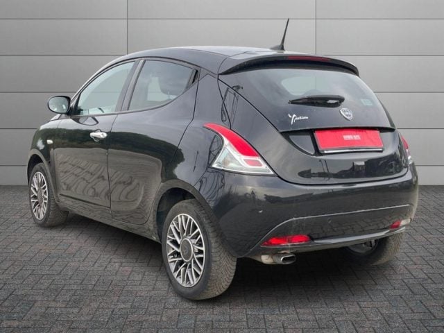 Lancia Ypsilon 1.2 69 CV 5 porte GPL Ecochic - foto 4 di 4