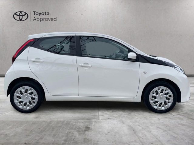 Toyota Aygo 1.0 VVT-i 72 CV 5 porte x-play - foto 4 di 4