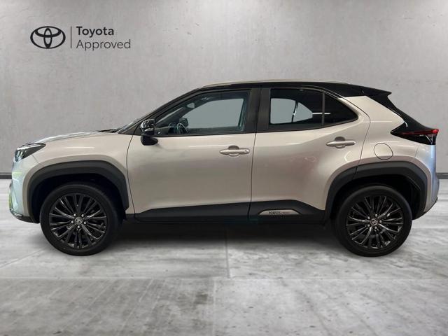Toyota Yaris Cross 1.5 Hybrid 5p. E-CVT AWD-i Adventure - foto 3 di 4