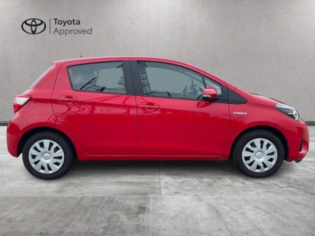 Toyota Yaris 1.5 Hybrid 5 porte Cool - foto 4 di 4