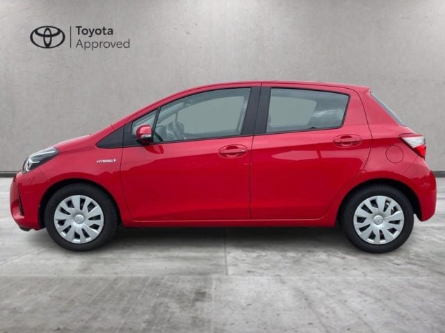 Toyota Yaris 1.5 Hybrid 5 porte Cool - foto 3 di 4