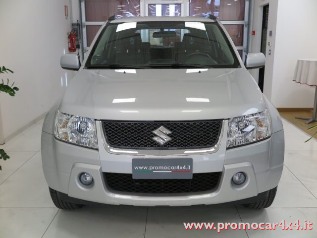 Suzuki Grand Vitara 1.6 16V 3 porte "Auto con Solo 35.000 km!!!" - foto 2 di 4