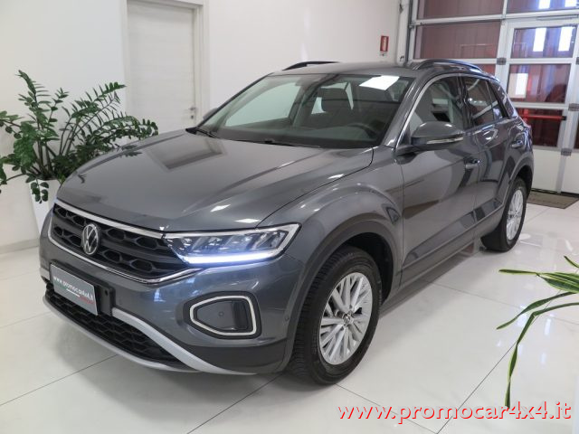 Volkswagen T-Roc 1.0 TSI Life 110Cv "Auto Pari al NUOVO!!!" usato a MODENA