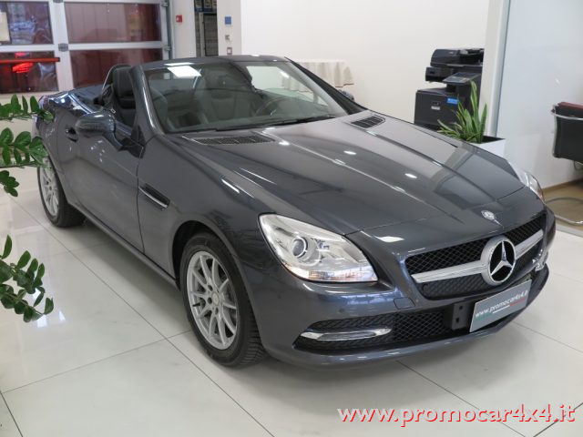 Mercedes-Benz SLK 200 BlueEfficiency "Solo 15.000 km!!!" Come Nuova - foto 3 di 4