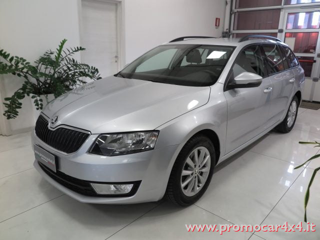 Skoda Octavia 1.6 TDI CR 110 CV 4x4 Wagon Ambition, del 2016, 50.000 km, in vendita a Modena (MO)