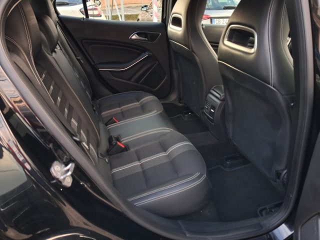 Mercedes-Benz GLA 180 Automatic Sport, del 2020, 77.981 km, in vendita a Moriago Della Battaglia (TV)
