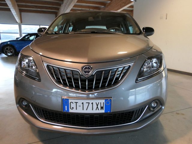 Lancia Ypsilon 1.0 FireFly 5 porte S&S Hybrid Platino - foto 2 di 4