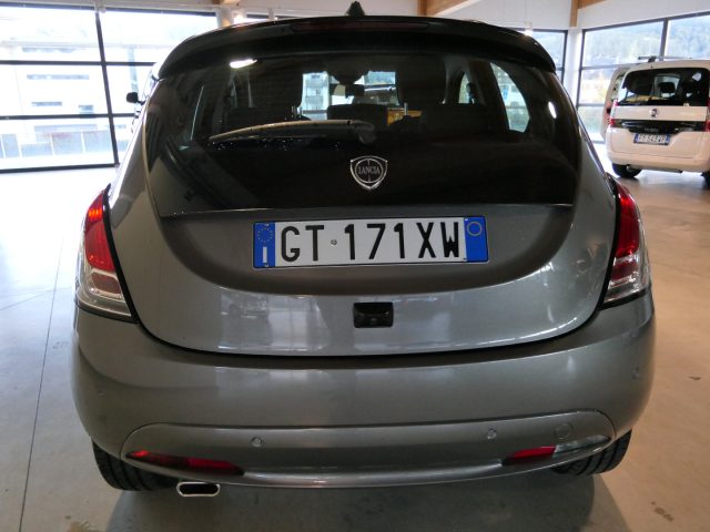 Lancia Ypsilon 1.0 FireFly 5 porte S&S Hybrid Platino - foto 4 di 4