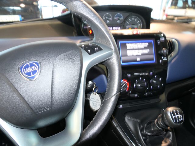 Lancia Ypsilon 1.0 FireFly 5 porte S&S Hybrid Platino, del 2024, 27.000 km, in vendita a Brunico (BZ)