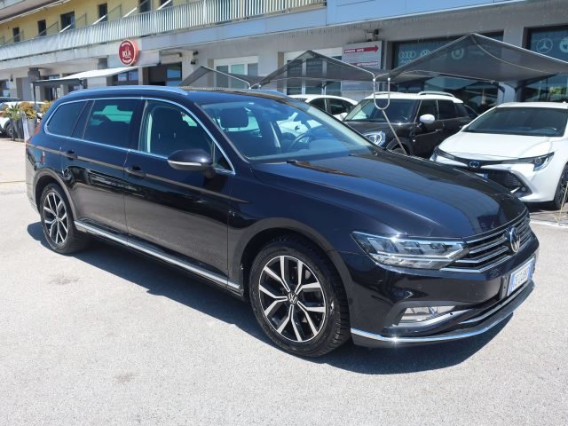 Volkswagen Passat Variant Passat Var. 2.0 tdi Src Evo Executive DSG 110kw - usato a PONTE DI PIAVE