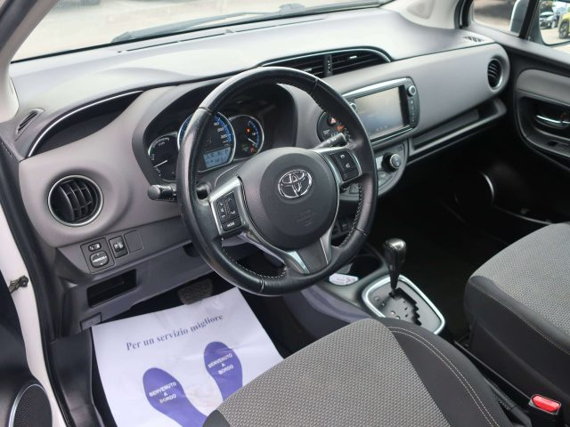 Toyota Yaris Yaris III 5p 1.5h Active - foto 3 di 4