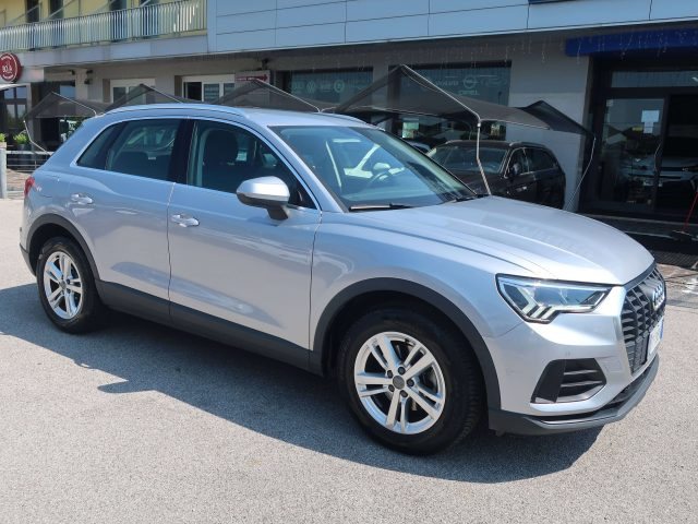 Audi Q3 Q3 II 35 2.0 tdi Business s-tronic - foto 2 di 4