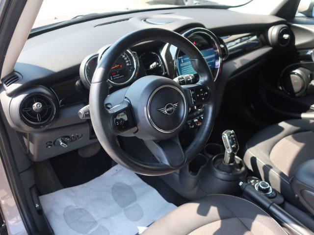 MINI One Mini IV F55 5p 5p 1.5 Classic 102cv - autom.-Prezz - foto 3 di 4