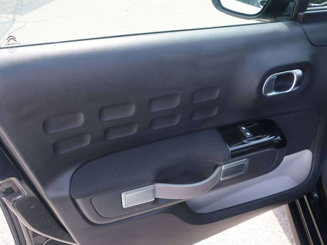 Citroen C3 C3 III 2017 1.2 puretech Shine s&s - Prezzo reale - foto 4 di 4