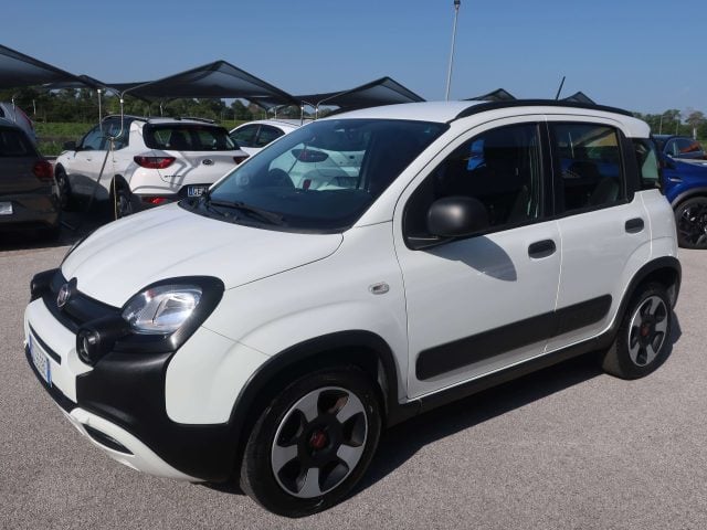 Fiat Panda Panda III 1.0 hybrid City Cross s&s - Prezzo real, del 2020, 61.100 km, in vendita a Ponte Di Piave (TV)