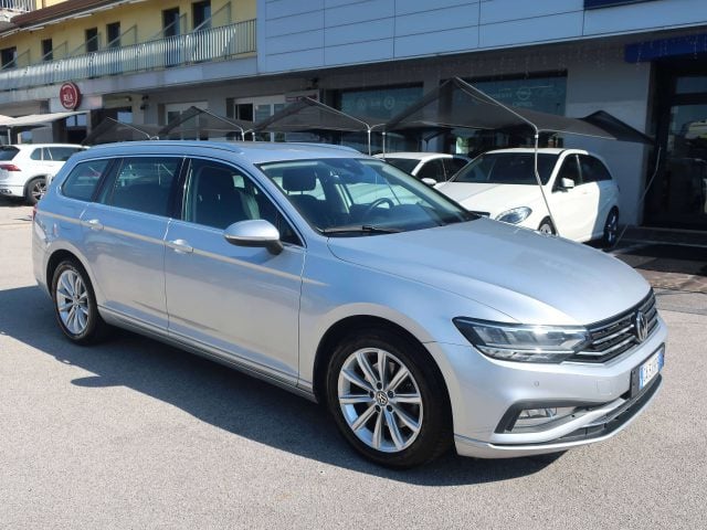 Volkswagen Passat Variant Passat VIII Variant 2.0 tdi Business 150cv dsg - P, del 2020, 79.700 km, in vendita a Ponte Di Piave (TV)