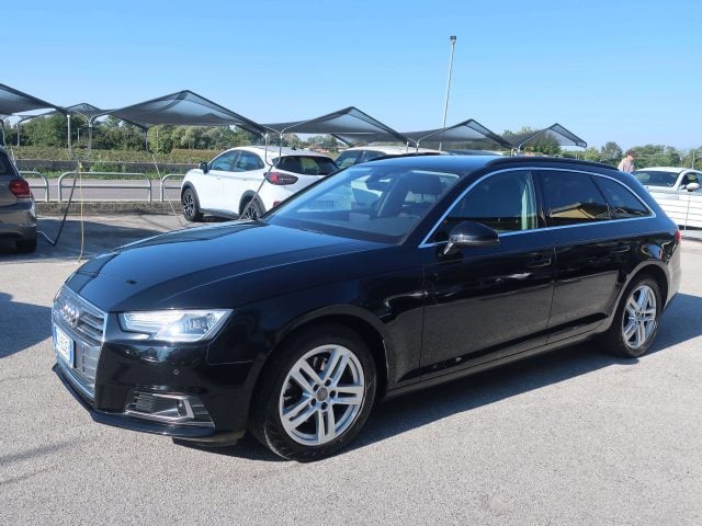 Audi A4 A4 V Avant 2.0 tdi ultra Sport 150cv s-tronic - Pr - foto 2 di 4