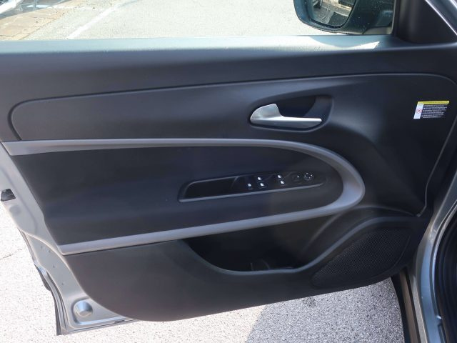 Jeep Avenger Avenge 1.2 turbo Longitude fwd 100cv - Prezzo real - foto 4 di 4