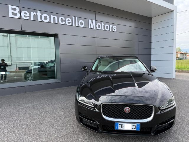 Jaguar XE 2.0 D Turbo 180CV aut. Prestige Business Edition usato a CASTELFRANCO VENETO