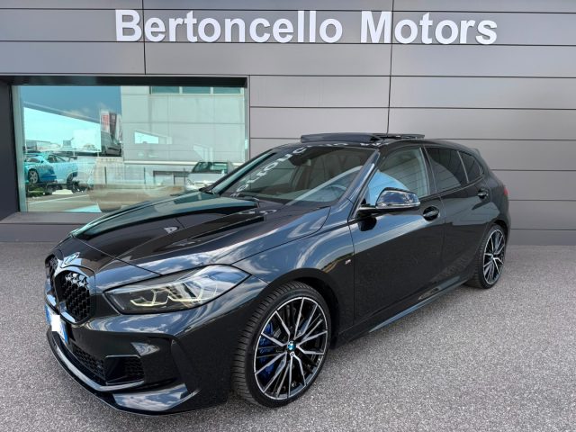 BMW M135 2.0 i 306cv xDrive BLACK PACK-TETTO-19"-FULL - foto 1 di 4