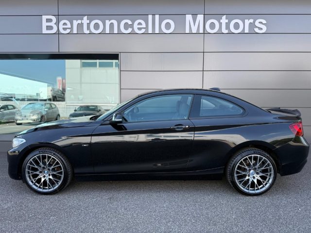 BMW 220 i 2.0 184cv Coupé SPORT KIT M2 SCARICO-PELLE-18" - foto 3 di 4