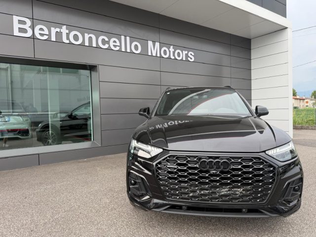 Audi Q5 SPB 40 TDI QUATTRO S-LINE Identity Black SLINE - foto 2 di 4