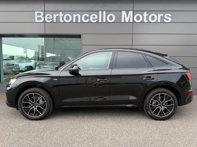 Audi Q5 SPB 40 TDI QUATTRO S-LINE Identity Black SLINE - foto 3 di 4