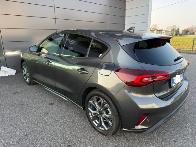 Ford Focus 1.0 EcoBoost Hybrid 125CV 5p. ST-Line Design - foto 4 di 4