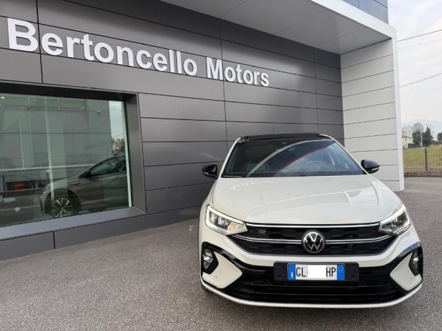 Volkswagen Taigo 1.0 TSI 110CV R-LINE TETTO-LED-18"-CARPLAY - foto 2 di 4