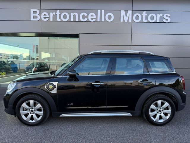 MINI Countryman 1.5 Cooper SE Hype ALL4 220cv Plug-In Hybrid - foto 3 di 4