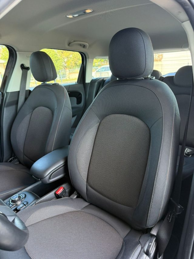 MINI Countryman 1.5 Cooper SE Hype ALL4 220cv Plug-In Hybrid, del 2021, 55.000 km, in vendita a Castelfranco Veneto (TV)