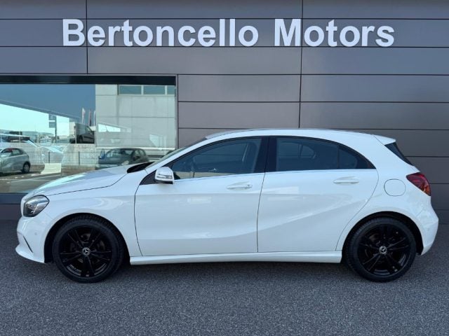 Mercedes-Benz A 200 2.2 d 136cv Sport BLACK PACK-NEOPATENTATI-LED-PELL - foto 3 di 4
