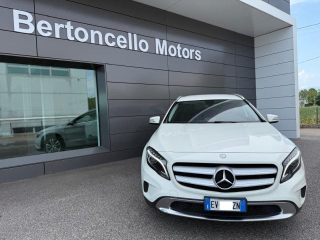 Mercedes-Benz GLA 220 2.2 CDI 170cv Automatic 4Matic Sport LED-PELLE-NAV - foto 2 di 4