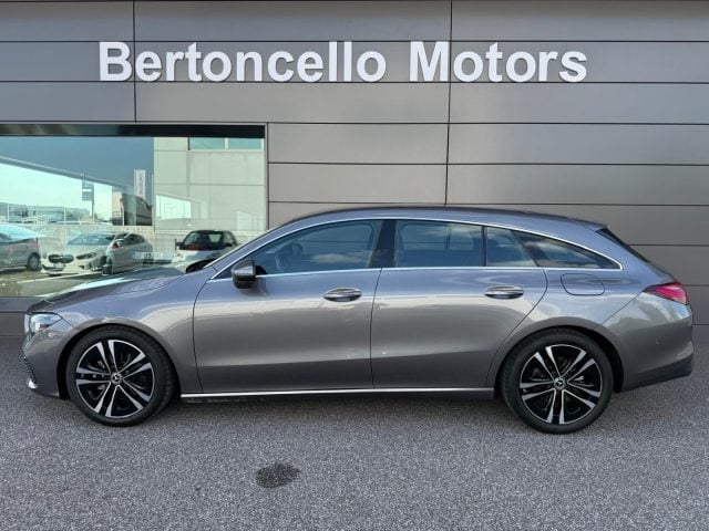 Mercedes-Benz CLA 180 2.0 d Shooting Brake SPORT PELLE-NAVI-CARPLAY - foto 3 di 4
