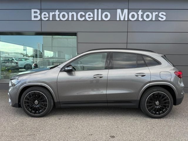 Mercedes-Benz GLA 200 d 2.0 150cv Automatic AMG Line Premium 1.000KM! - foto 3 di 4