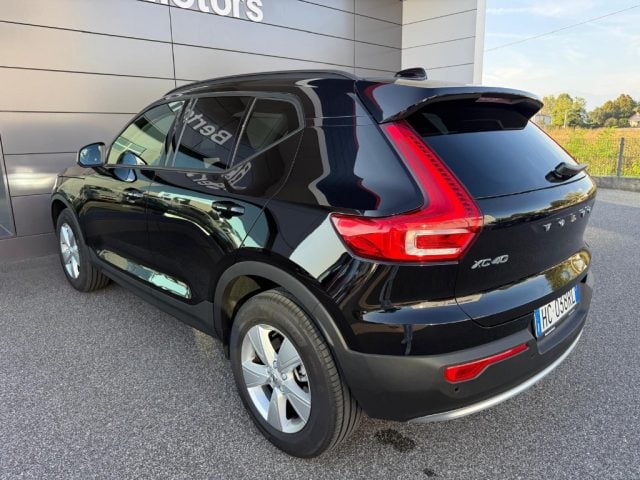 Volvo XC40 B3 2.0 163cv aut. Essential LED-CAMERA-IVA ESPOSTA - foto 4 di 4
