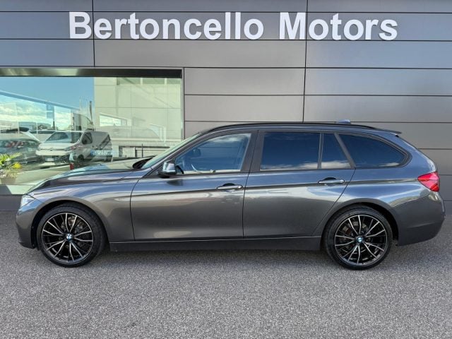BMW 318 d 2.0 150cv Touring SPORT FULL LED-CERCHI DA 18" - foto 3 di 4