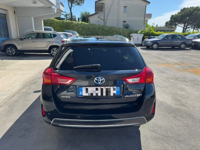 Toyota Auris Touring Sports 1.8 Hybrid Lounge CIVITANOVA M. - foto 4 di 4