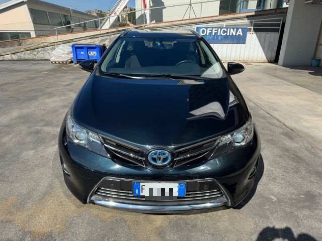 Toyota Auris Touring Sports 1.8 Hybrid Lounge CIVITANOVA M. usato a RECANATI