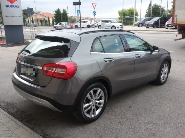 Mercedes-Benz GLA 220 220 d Automatic 4Matic Premium - foto 4 di 4