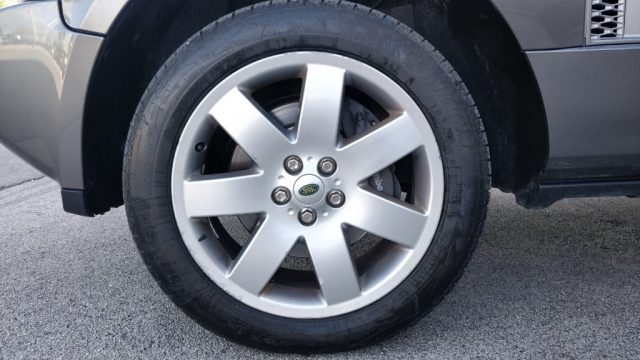 Land Rover Range Rover RECANATI - 3.6 TDV8 HSE VOGUE, del 2008, 251.900 km, in vendita a Recanati (MC)