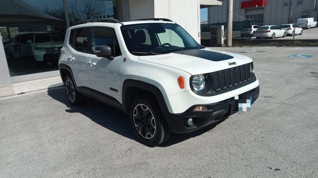 Jeep Renegade 2.0 Mjt 170CV 4WD Active Drive Low Trailhawk - foto 2 di 15
