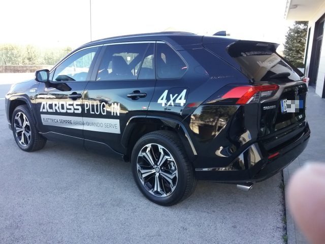 Suzuki Across 2.5 Plug-in Hybrid E-CVT 4WD Top - foto 4 di 4