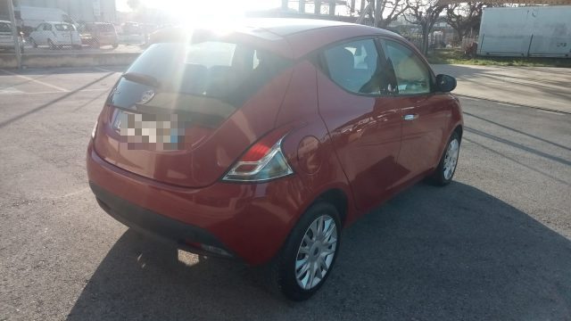 Lancia Ypsilon 1.2 69 CV 5 porte GPL Ecochic Silver GPL - foto 3 di 4